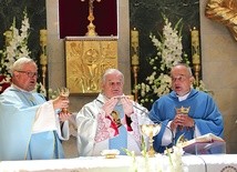 Dziękczynna Eucharystia w kościele w Świnnej.