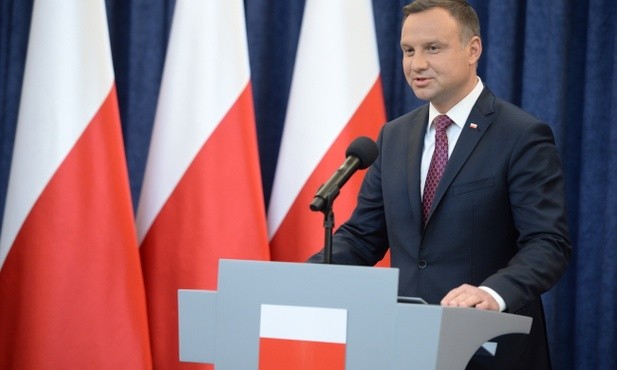 Prezydent włącza się do dyskusji o reformie sądownictwa. I grozi wetem