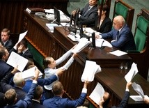 Burzliwe obrady w Sejmie we wtorek, ponad tysiąc poprawek