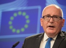 Timmermans ostro o sytuacji w Polsce