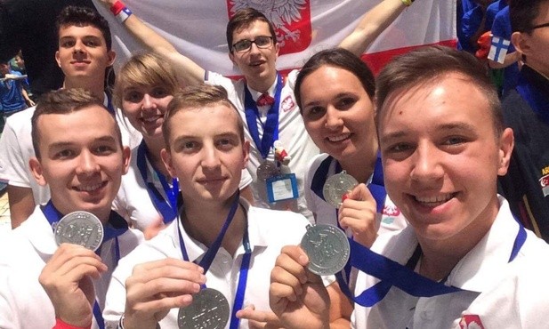 Reprezentacja Polski zajęła w USA drugie miejsce na ponad 160 drużyn z całego świata