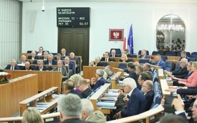 Senat przyjął niewłaściwą ustawę o Sądzie Najwyższym? Jest odpowiedź