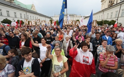 Niedziela kolejnym dniem protestów przeciw reformie sądownictwa