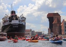 Takie wyprawy są coraz bardziej popularne. W Gdańsku znajduje się wiele punktów oferujących wypożyczenie sprzętu wodnego