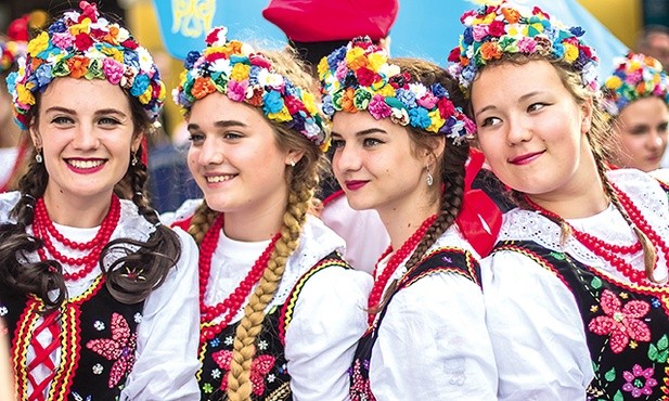 Młodzi ludzie z Kazachstanu zaprezentowali się podczas Międzynarodowych Dni Folkloru w Olsztynie.