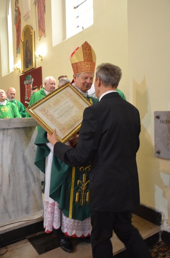 Papież Franciszek odznaczył organistę