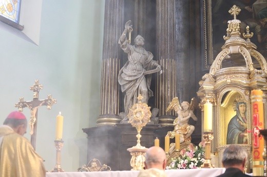 Bp Tadeusz Kusy u św. Marii Magdaleny w Cieszynie