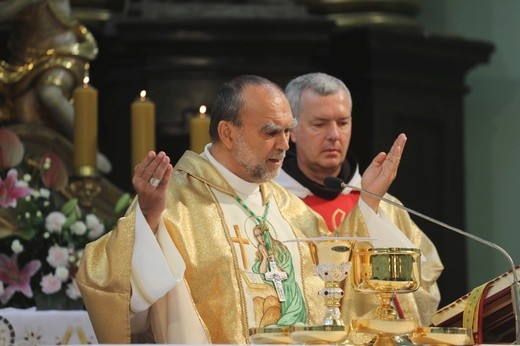 Bp Tadeusz Kusy u św. Marii Magdaleny w Cieszynie