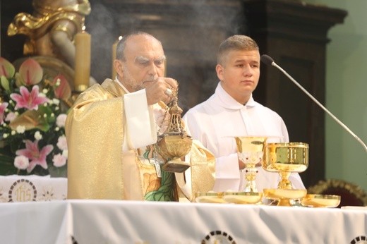 Bp Tadeusz Kusy u św. Marii Magdaleny w Cieszynie