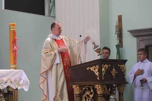Bp Tadeusz Kusy u św. Marii Magdaleny w Cieszynie