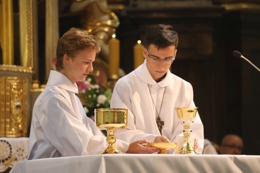 Bp Tadeusz Kusy u św. Marii Magdaleny w Cieszynie