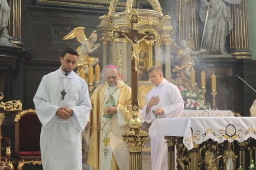 Bp Tadeusz Kusy u św. Marii Magdaleny w Cieszynie