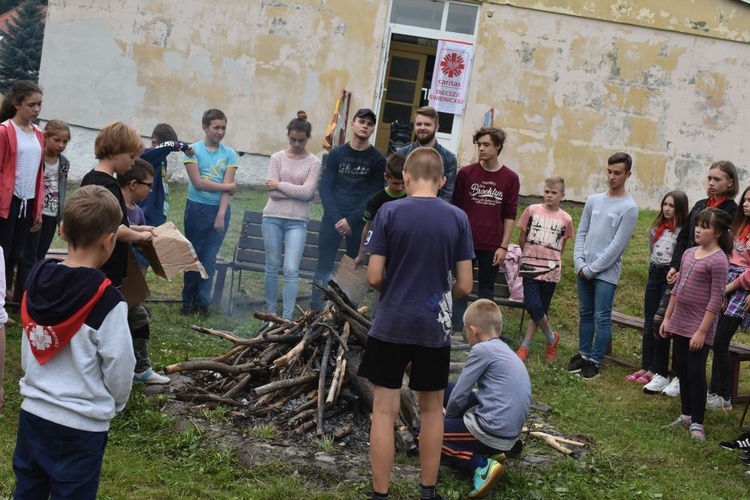 Wizyta młodzieży i dzieci z Białorusi w diecezji świdnickiej. 