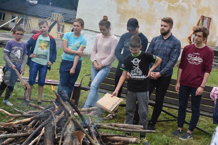 Wizyta młodzieży i dzieci z Białorusi w diecezji świdnickiej. 