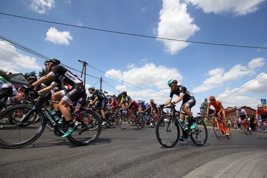 Peleton w Świątnikach Górnych