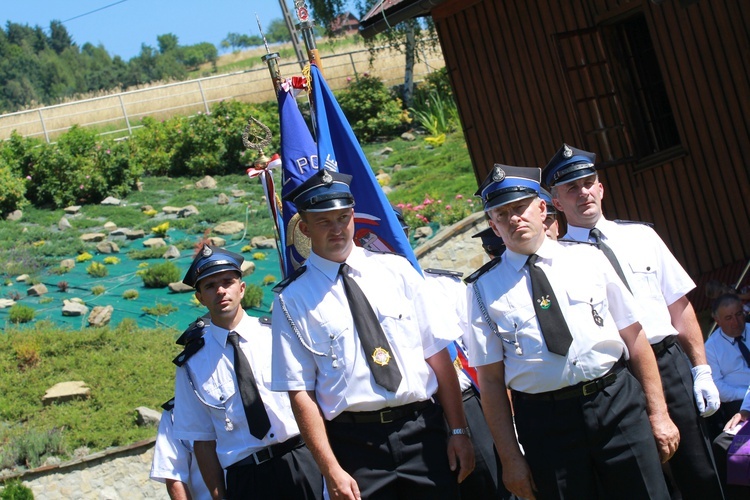 Poświęcenie ołtarzy i groty w Rozdzielu