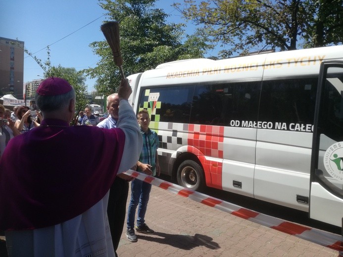 Święcenie samochodów w Tychach 