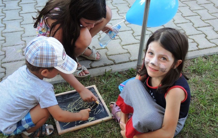 9. Biesiada Fundacji "Krzyż Dziecka" w Pisarzowicach