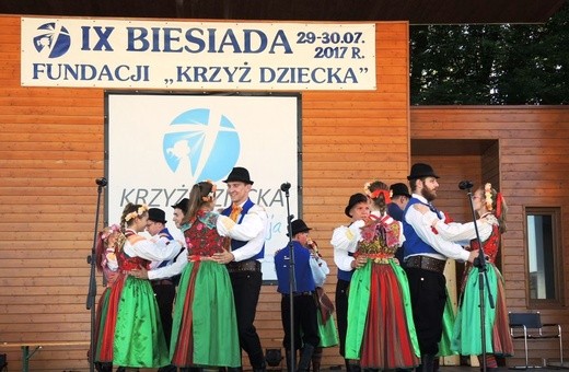9. Biesiada Fundacji "Krzyż Dziecka" w Pisarzowicach