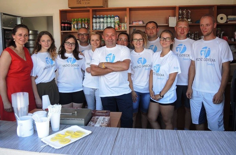Od 9 lat nie brakuje wolontariuszy organizujących rodzinną biesiadę w Pisarzowicach