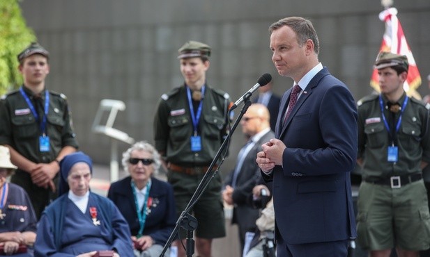 "Bohaterstwo powstańców przyczyniło się do odzyskania suwerenności"