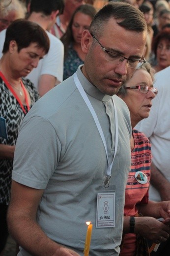 Procesja na pielgrzymce