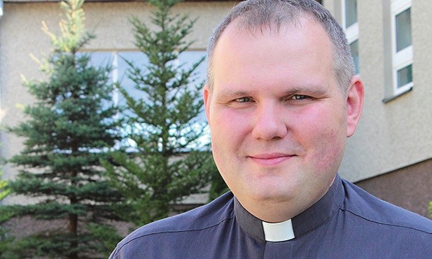 – Oddźwięk jest bardzo pozytywny. Wyznaczyliśmy na miejsce spotkania w większości parafie bardzo małe – mówi ks. Matczak.