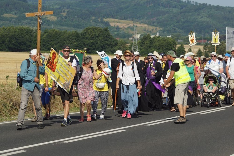 XIV Piesza Pielgrzymka - dzień drugi