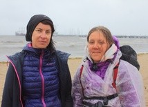  Sylwia "Nikko" Biernacka, pomysłodawczyni projektu (z lewej), i Agnieszka Sobala po 24 dniach drogi dotarły do Sopotu