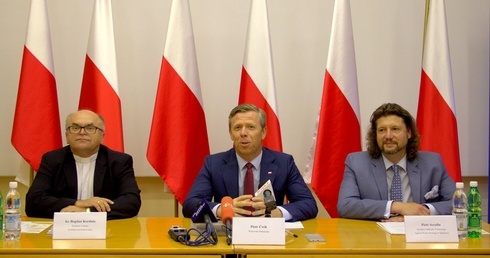 Talerze wypełnione miłosierdziem