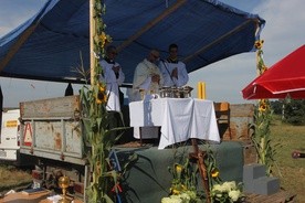 Eucharystia na przyczepie