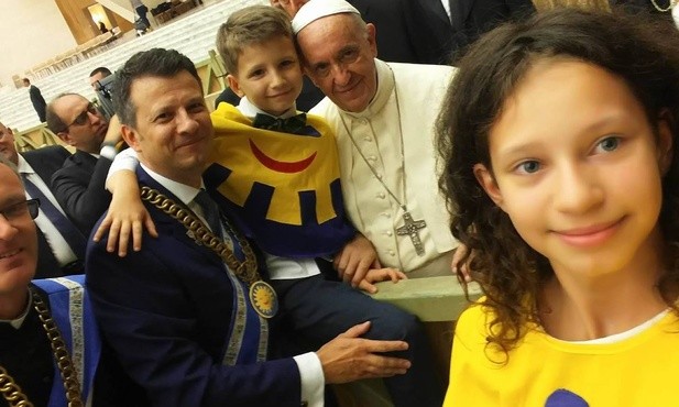 Obowiązkowe zdjęcie z papieżem Franciszkiem!