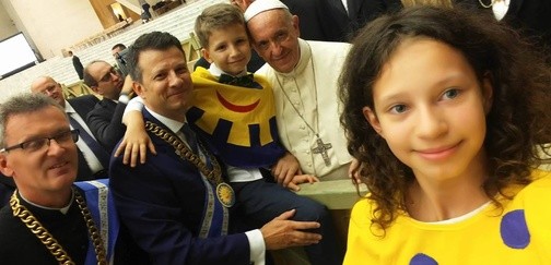 Obowiązkowe zdjęcie z papieżem Franciszkiem!