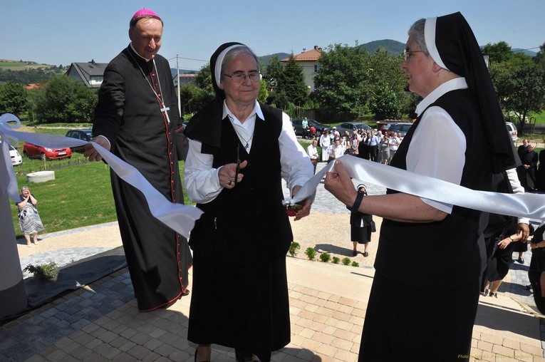 Otwarcie domu sióstr św. Jana Chrzciciela w Łososinie Górnej