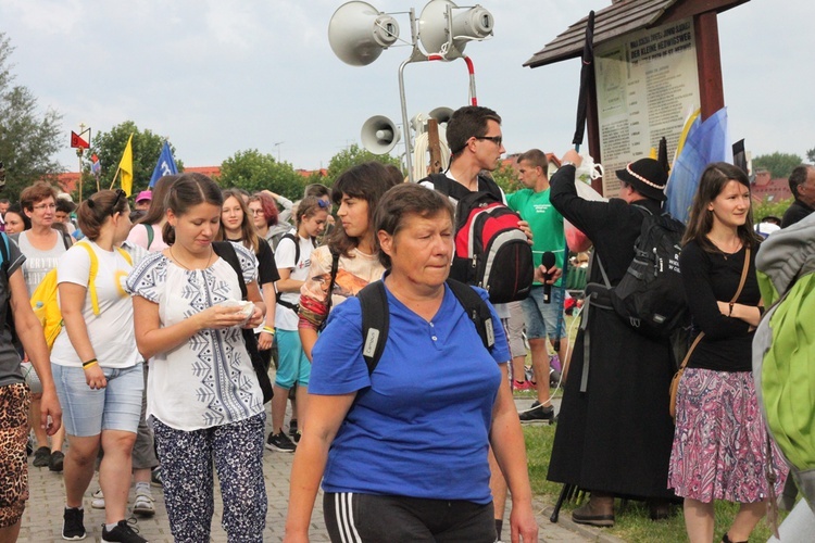 Z Trzebnicy w stronę Oleśnicy