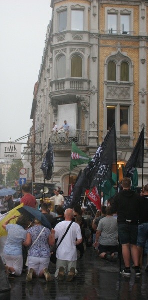 Protestowali przeciwko "Klątwie"