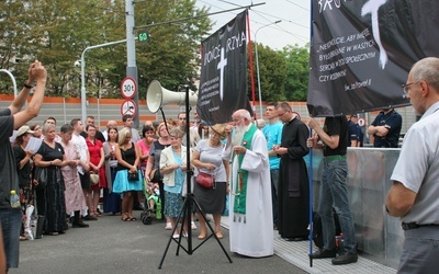 Protest przeciw "Klątwie"