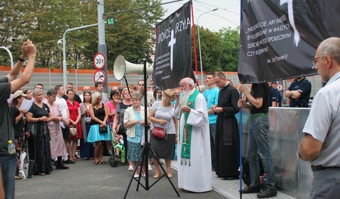 Protest przeciw "Klątwie"