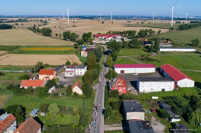 Dron nad pielgrzmką