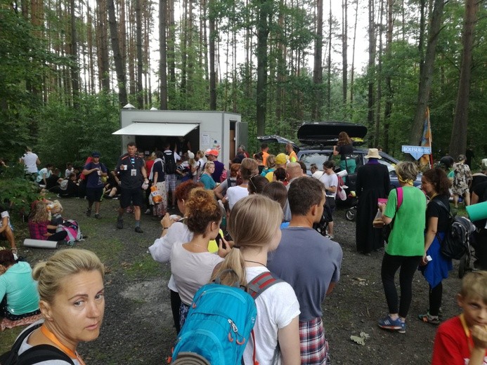 Postój to jedzenie i leżenie