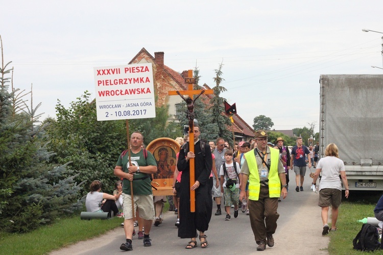 W okolicy Oleśnicy - przed i po