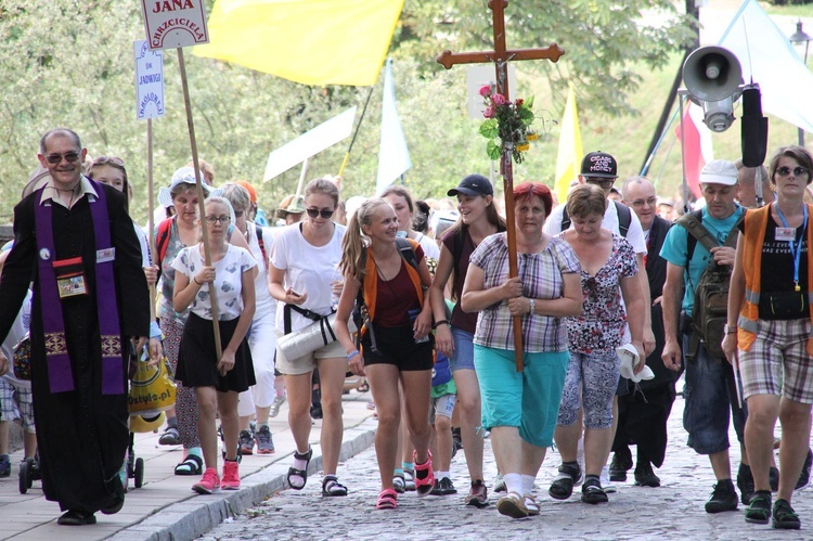 Z Sandomierza do Czarnej Madonny