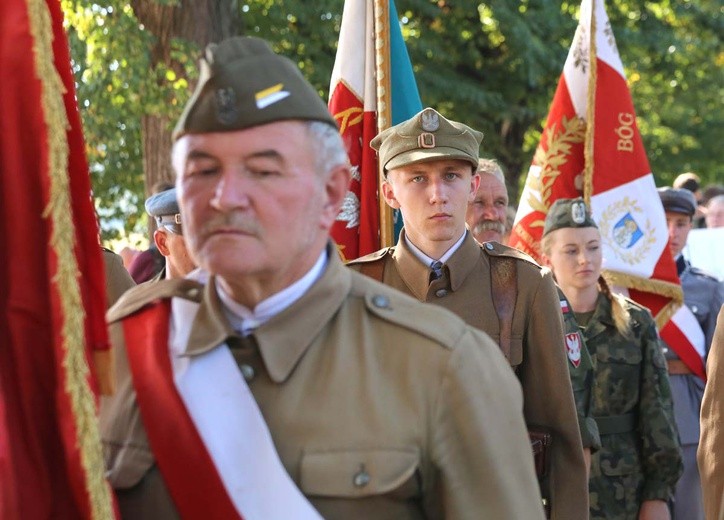 Uczestnicy "Kadrówki" u źródeł patriotyzmu