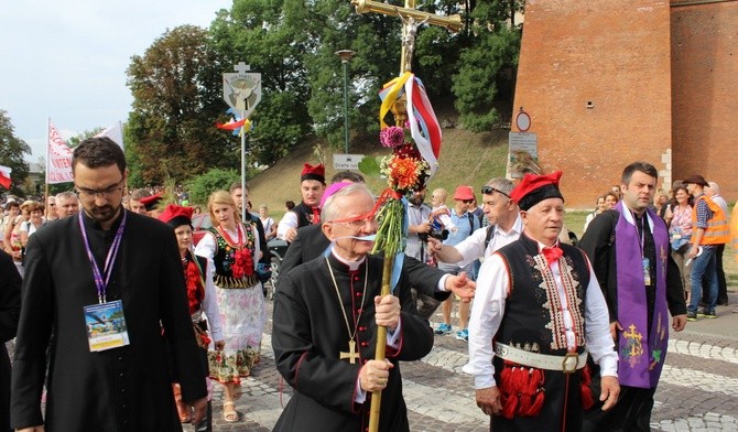 Abp Jędraszewski: Życzę wam radości mimo zmęczenia