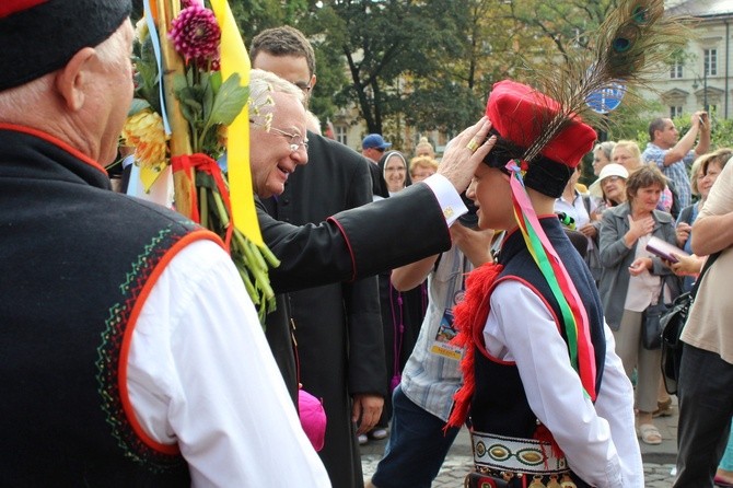 Wyjście Pieszej Pielgrzymki Krakowskiej z Wawelu na Jasną Górę