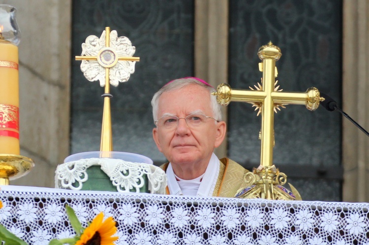 Wyjście Pieszej Pielgrzymki Krakowskiej z Wawelu na Jasną Górę