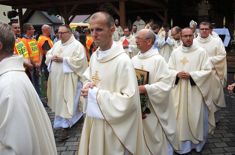 26. Piesza Pielgrzymka Bielsko-Żywiecka na Jasną Górę - Msza św. w Hałcnowie