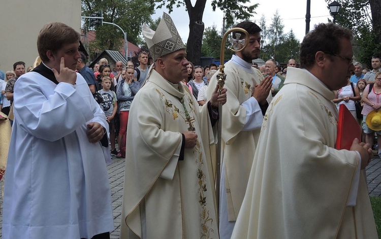 26. Piesza Pielgrzymka Bielsko-Żywiecka na Jasną Górę - Msza św. w Hałcnowie