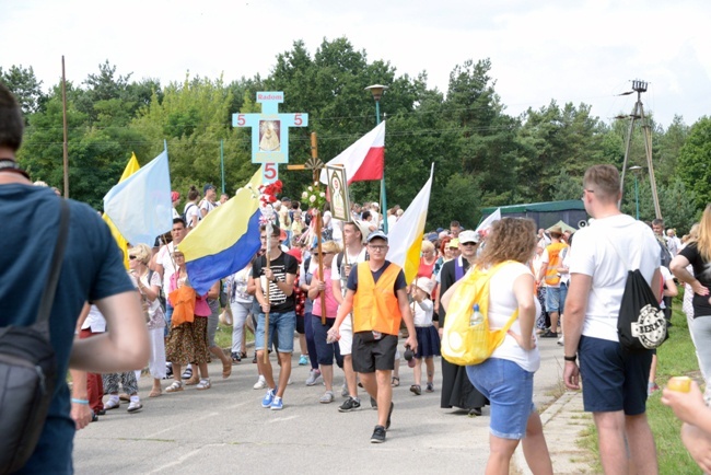 Wyruszyła pielgrzymka radomska na Jasną Górę