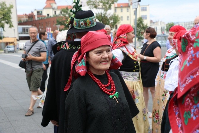 Spotkanie w strojach śląskich w Katowicach